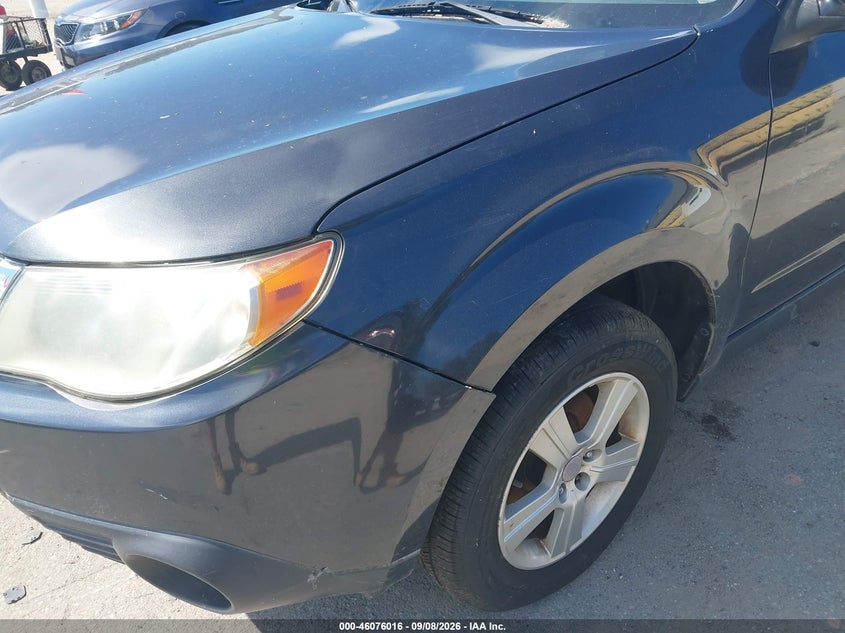 2012 SUBARU FORESTER auction photo 6