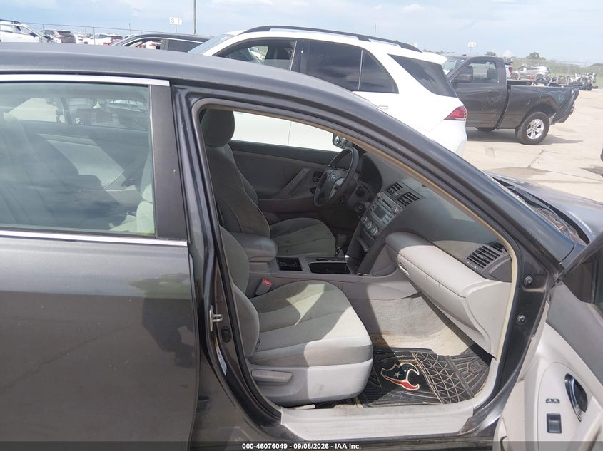 2008 TOYOTA CAMRY auction photo 5