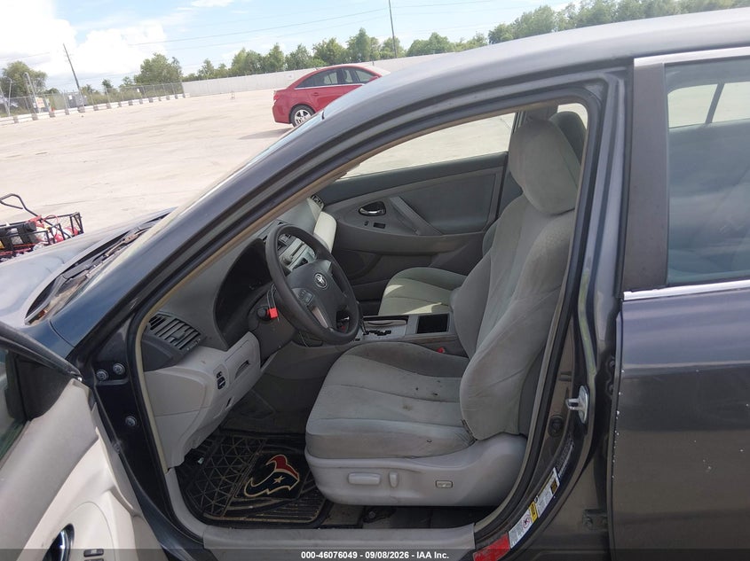 2008 TOYOTA CAMRY auction photo 8