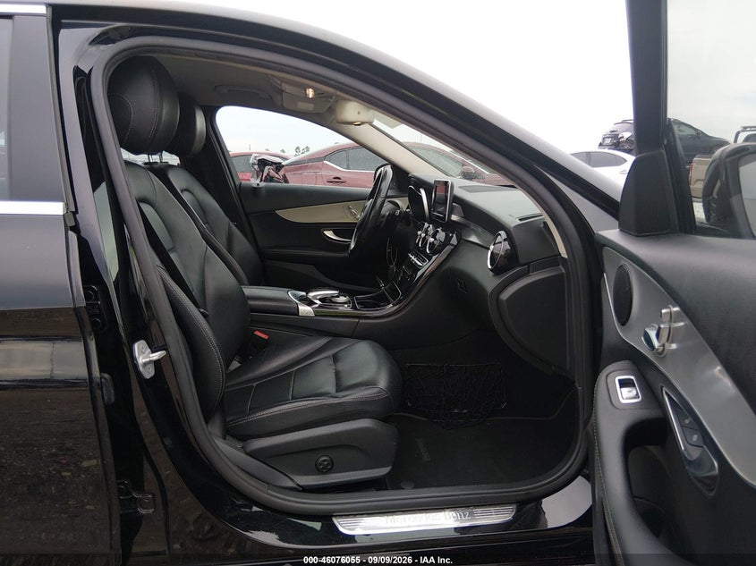 MERCEDES-BENZ C 300 - zdjęcie 5