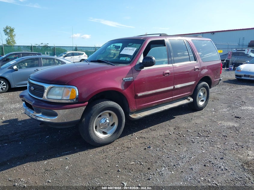 FORD EXPEDITION 1998 VIN 1FMRU18W5WLC42652