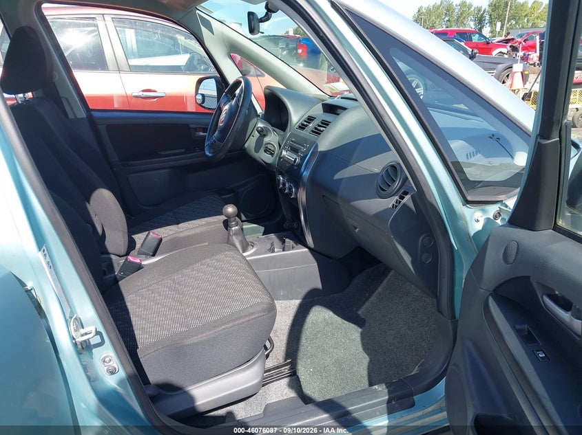 2009 SUZUKI SX4 auction photo 5