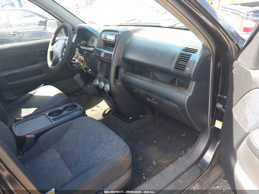 2005 HONDA CR-V auction photo 5
