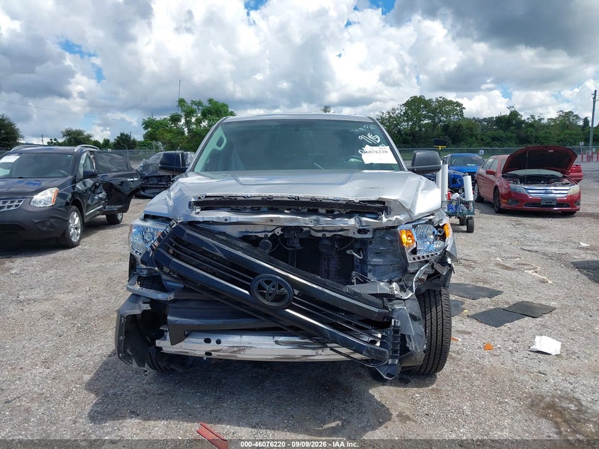 TOYOTA TUNDRA - zdjęcie 12