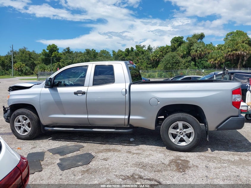 TOYOTA TUNDRA - zdjęcie 14