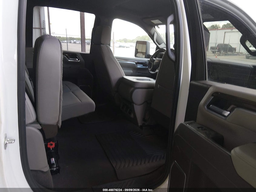 2026 CHEVROLET SILVERADO 2500 HD auction photo 8