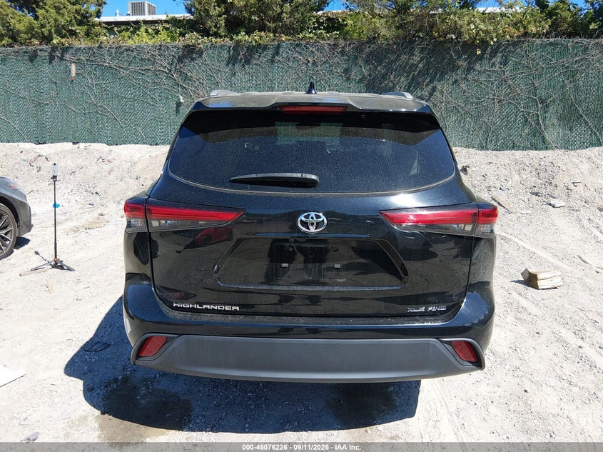 TOYOTA HIGHLANDER - zdjęcie 16