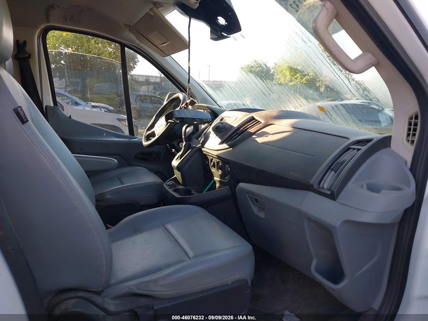 2018 FORD TRANSIT-150 · Фото 5