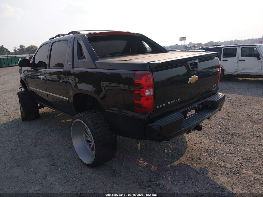 Vin: 3gnmcge07bg353934, lot: 46575860, chevrolet avalanche 1500 ltz 20113