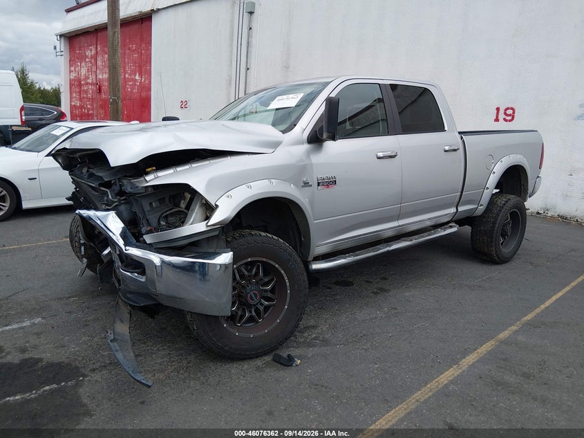 Vin: 3c6ud5dl7cg135751, lot: 46575909, ram 2500 slt 20122