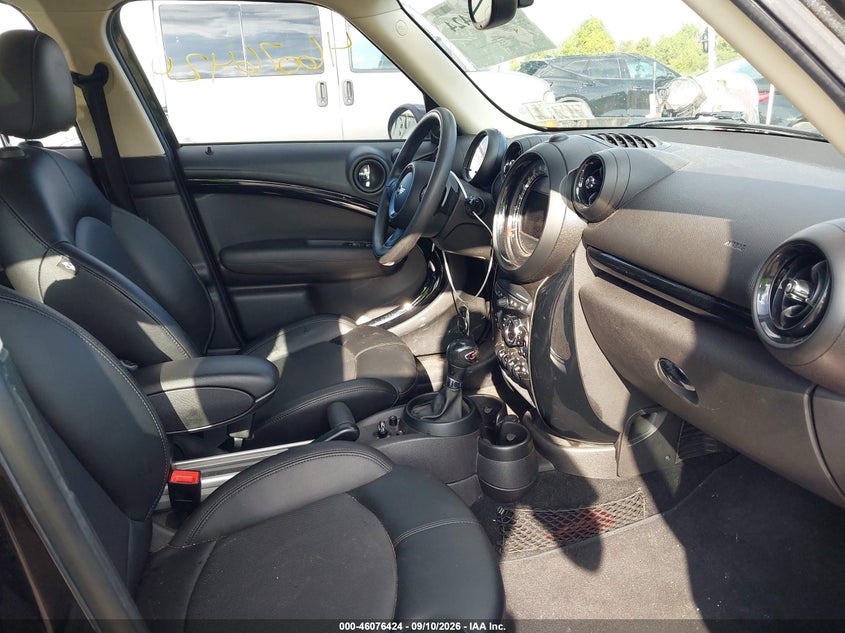 2016 MINI COUNTRYMAN auction photo 5