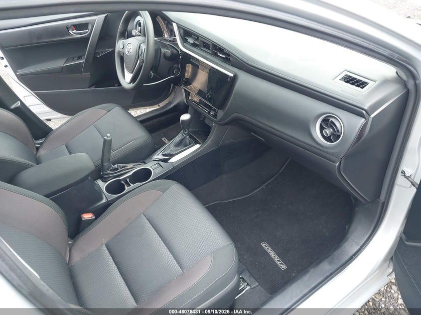 2018 TOYOTA COROLLA auction photo 5