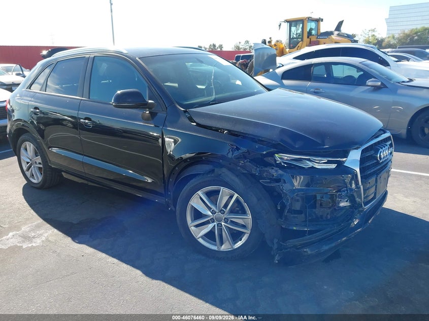 Vin: wa1bccfs7jr028976, lot: 46576005, audi q3 2.0t premium/2.0t sport premium 2018 img_1