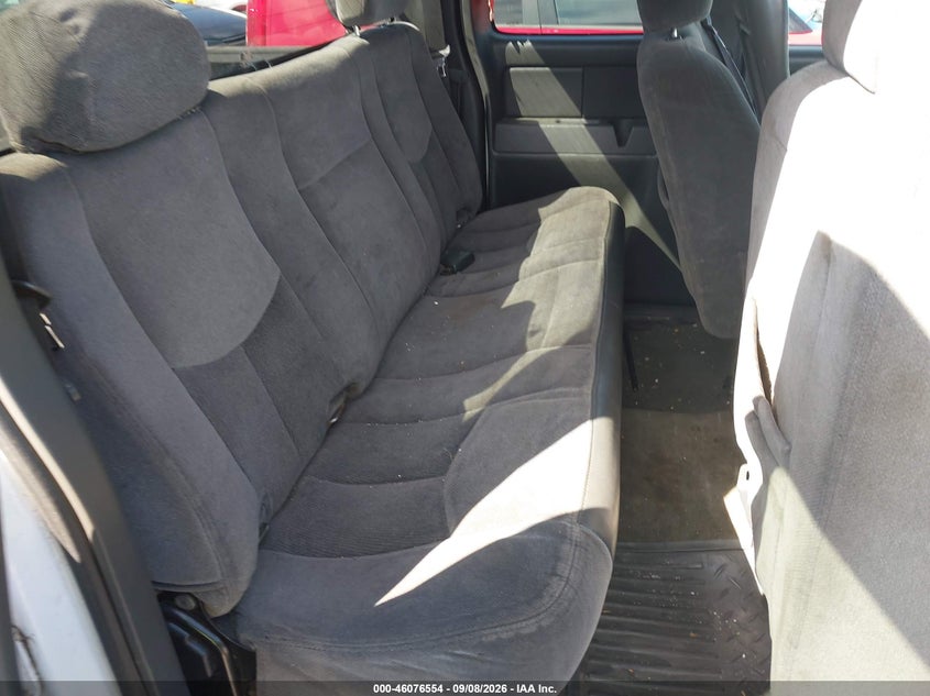 GMC SIERRA 1500 2005 VIN 2GTEC19T651313260