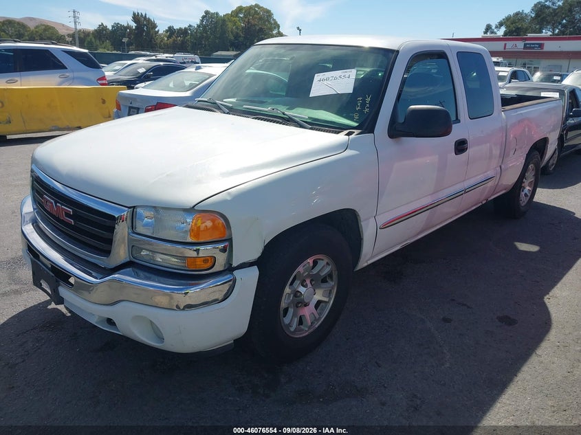 2005 GMC SIERRA 1500 auction photo 2