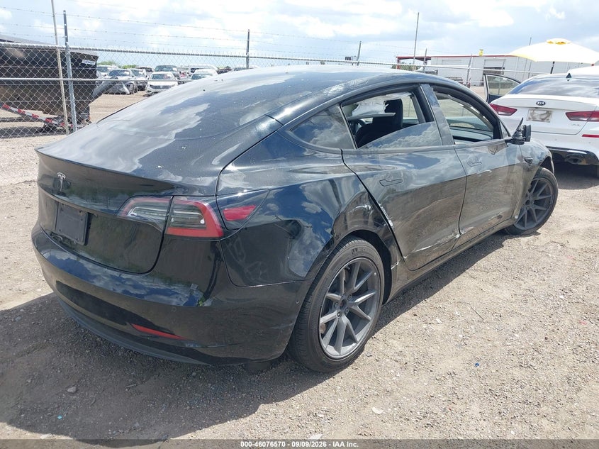 Vin: 5yj3e1ea0nf355197, lot: 46576118, tesla model 3 rear-wheel drive 20224