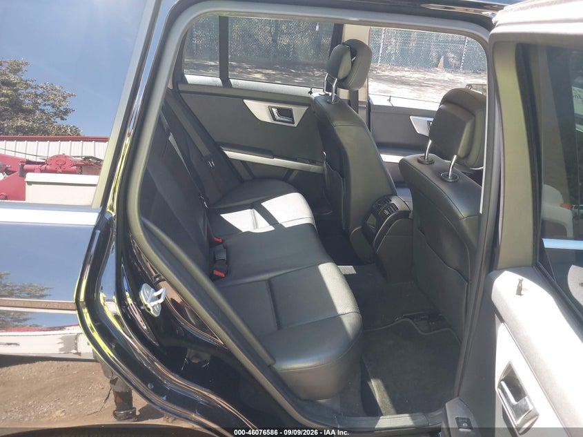 2011 MERCEDES-BENZ GLK 350 auction photo 8