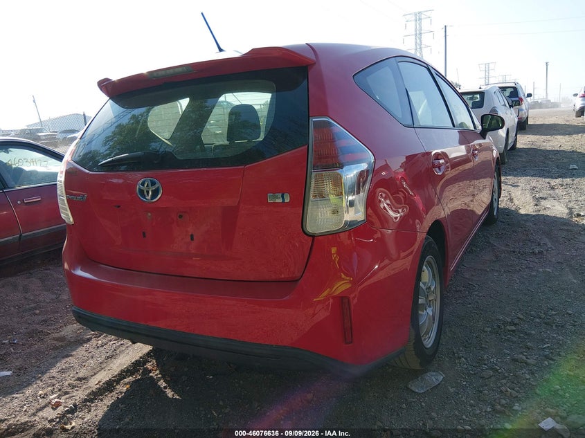 2016 TOYOTA PRIUS V auction photo 4