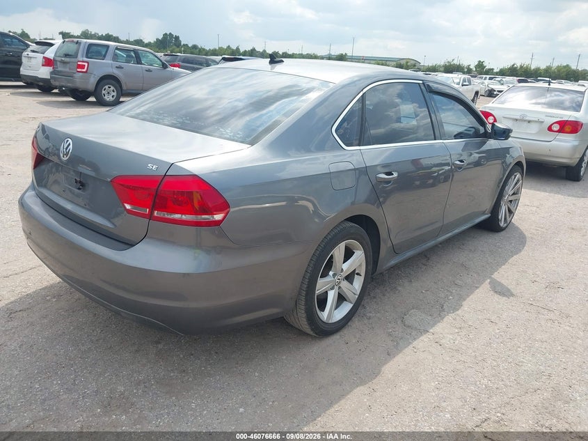 2013 VOLKSWAGEN PASSAT auction photo 4