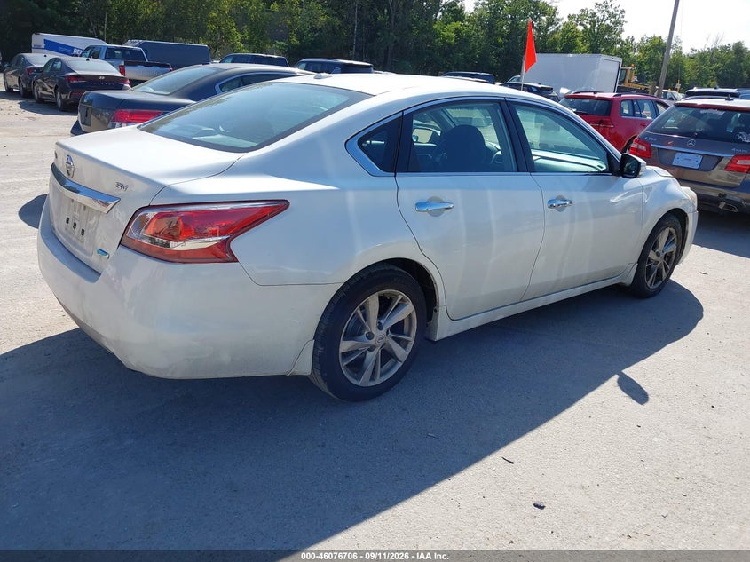 2013 NISSAN ALTIMA auction photo 4