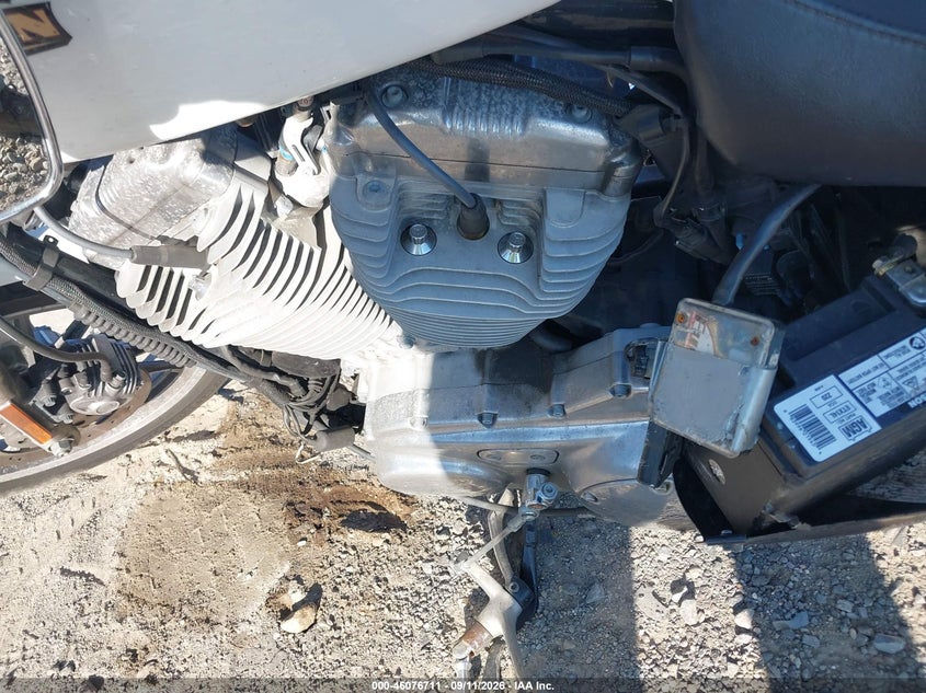 HARLEY-DAVIDSON XL883 2008