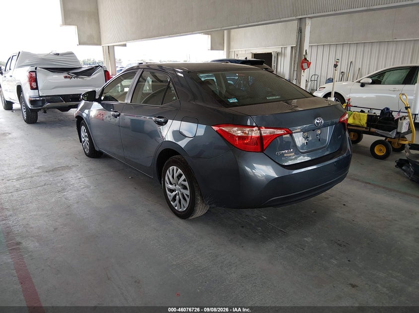 2018 TOYOTA COROLLA auction photo 3