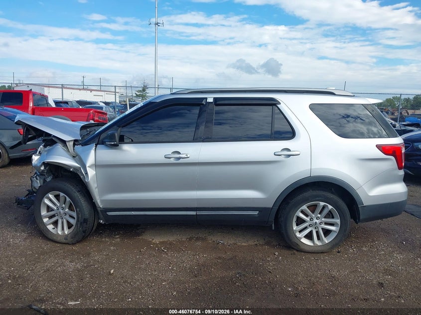 2016 FORD EXPLORER XLT · Photo 14