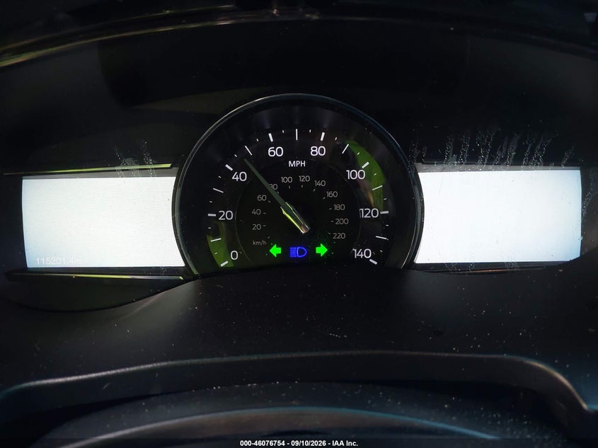 2016 FORD EXPLORER XLT · Photo 7