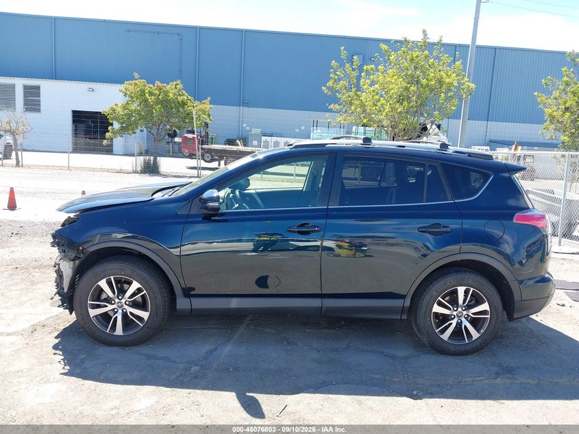 TOYOTA RAV4 - zdjęcie 15