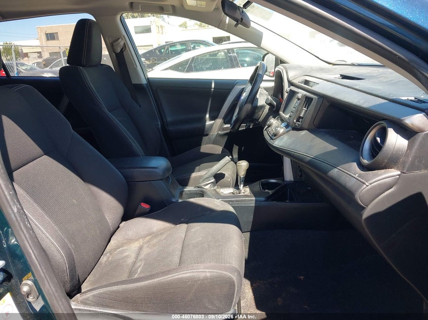 TOYOTA RAV4 - zdjęcie 5