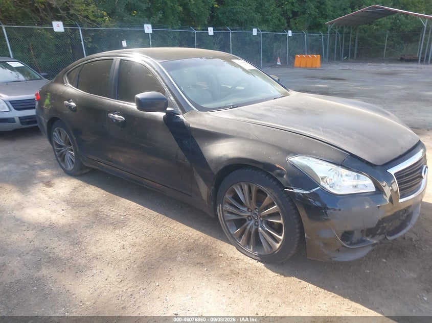 2011 INFINITI M56X auction photo 1
