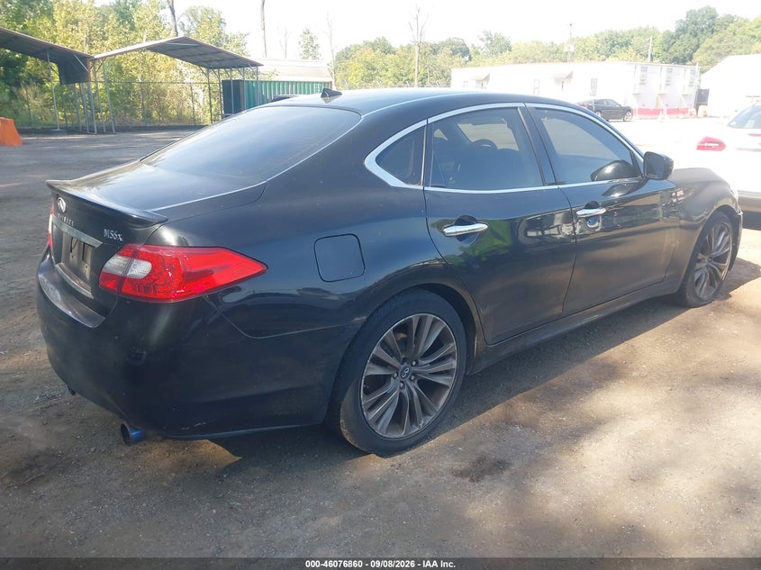 2011 INFINITI M56X auction photo 4