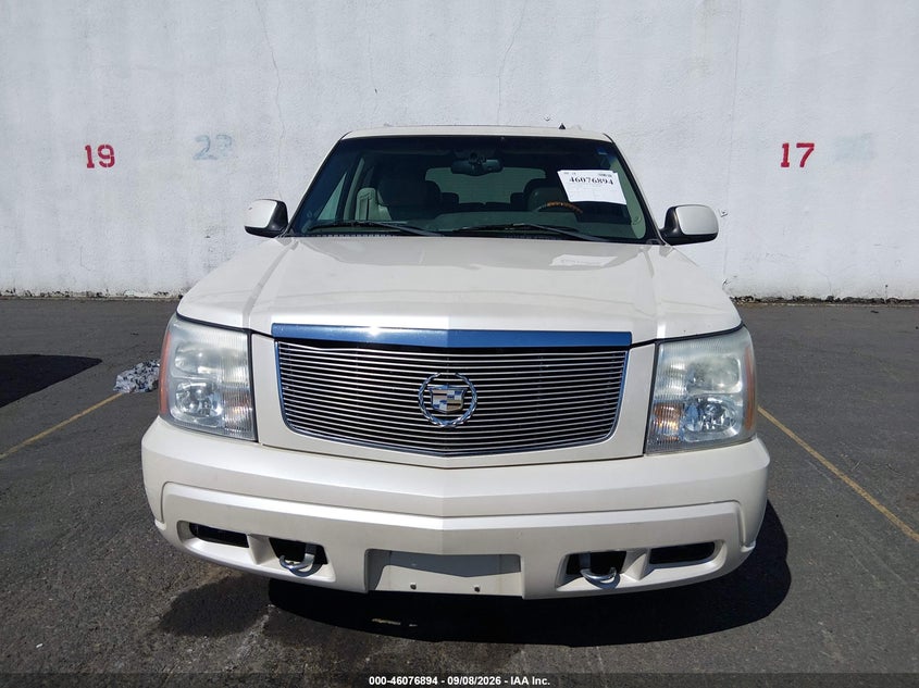 2002 CADILLAC ESCALADE auction photo 6