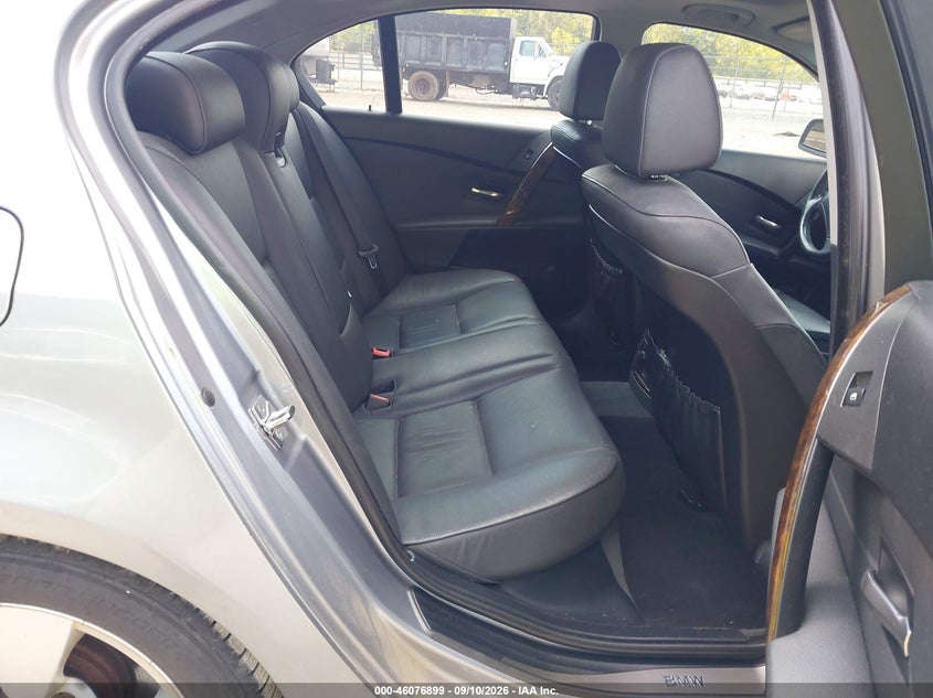 2007 BMW 530I auction photo 8