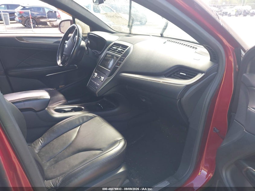 2017 LINCOLN MKC auction photo 5