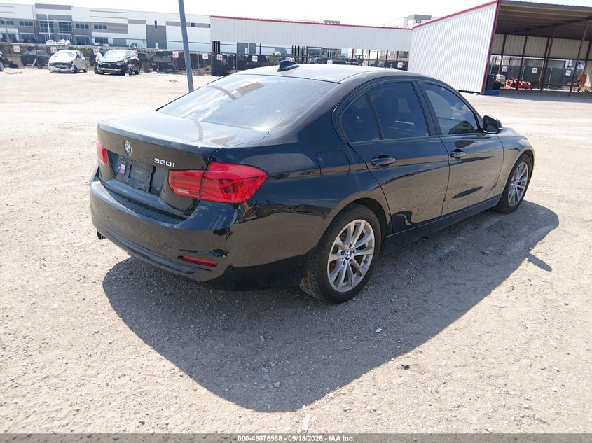 Vin: wba8e1g55jnu93364, lot: 46576535, bmw 320i 20184