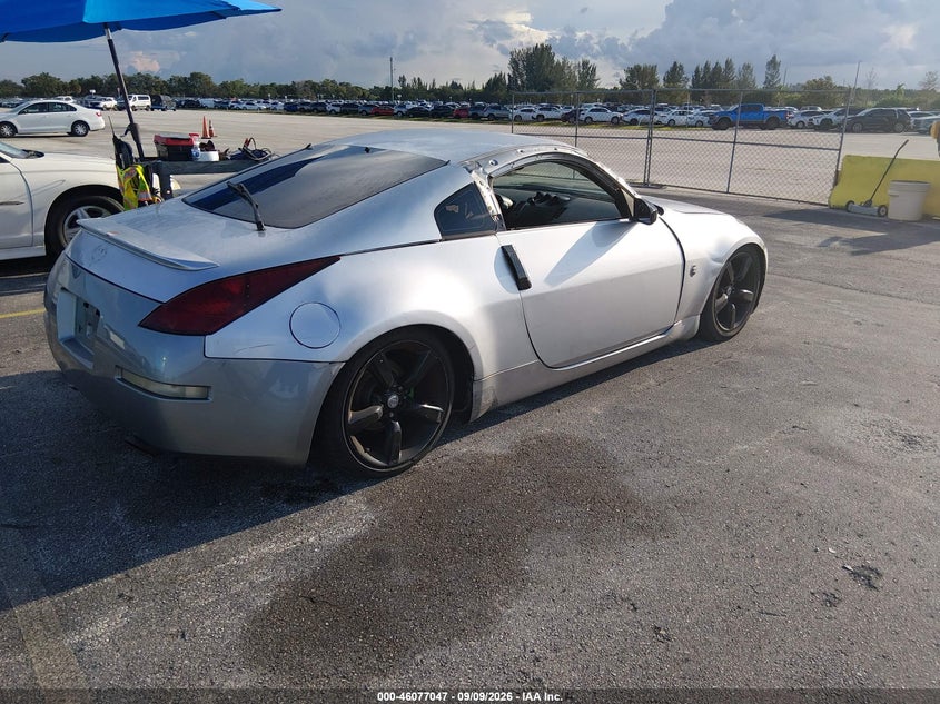 2004 NISSAN 350Z auction photo 4