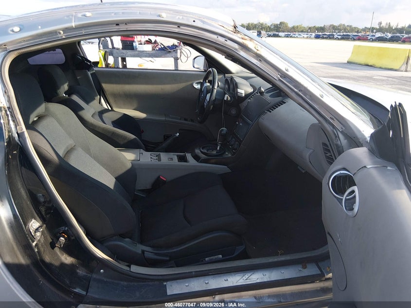 2004 NISSAN 350Z auction photo 5