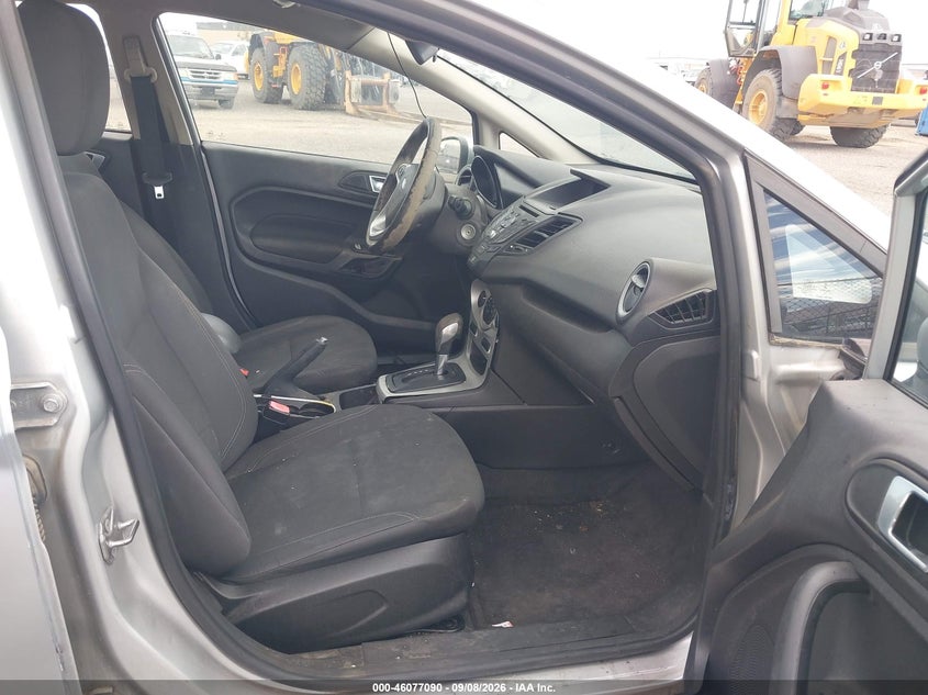 2016 FORD FIESTA auction photo 5