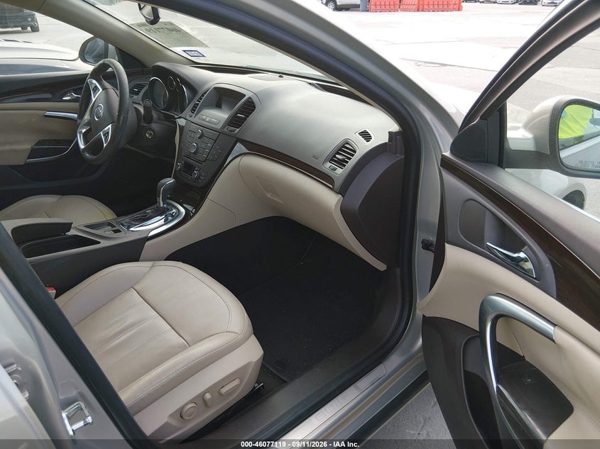2011 BUICK REGAL auction photo 5