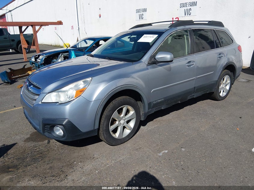 2014 SUBARU OUTBACK auction photo 2