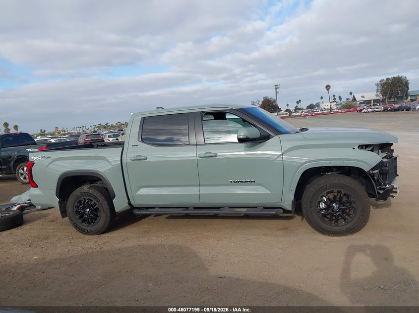 TOYOTA TUNDRA - zdjęcie 14