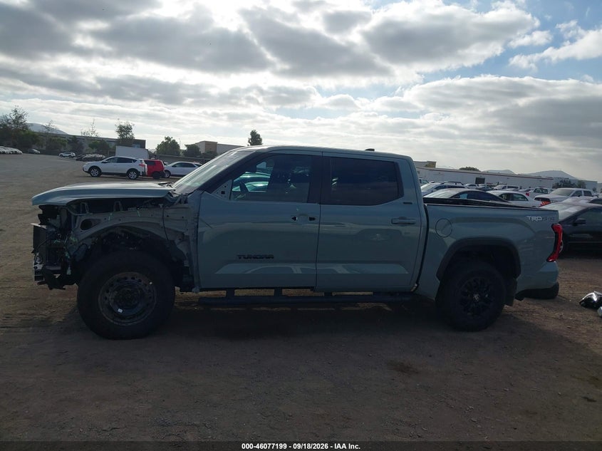TOYOTA TUNDRA - zdjęcie 15