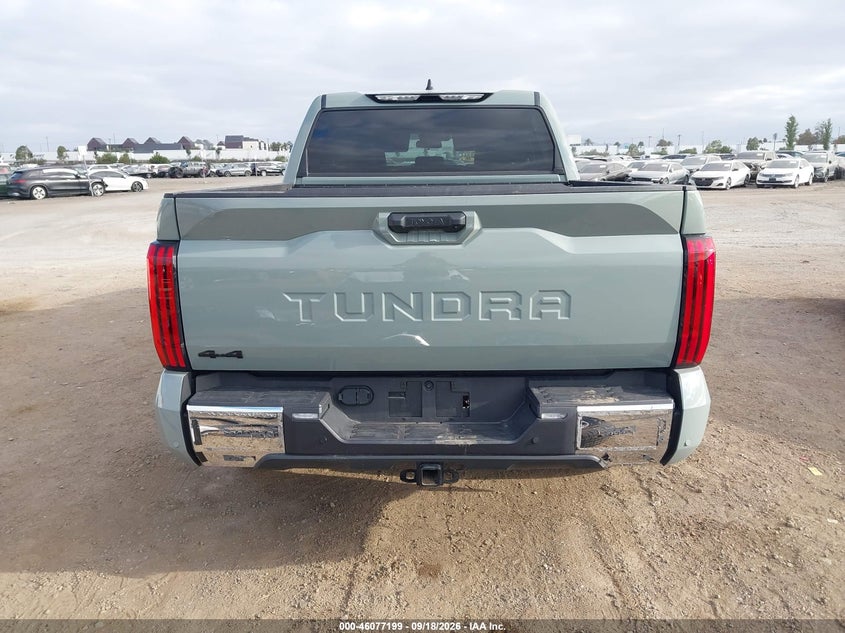 TOYOTA TUNDRA - zdjęcie 17