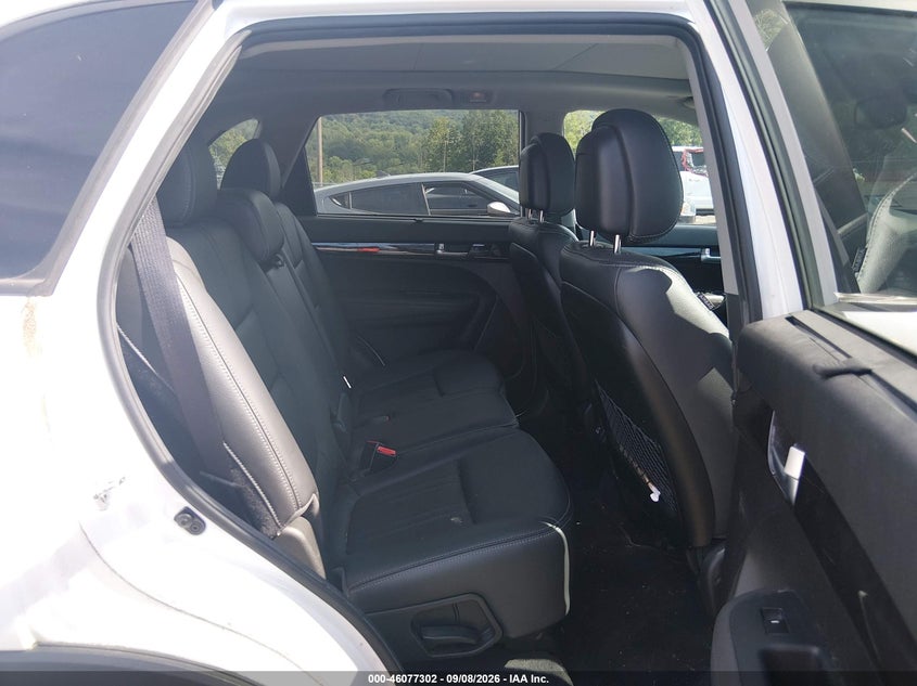 2014 KIA SORENTO auction photo 8