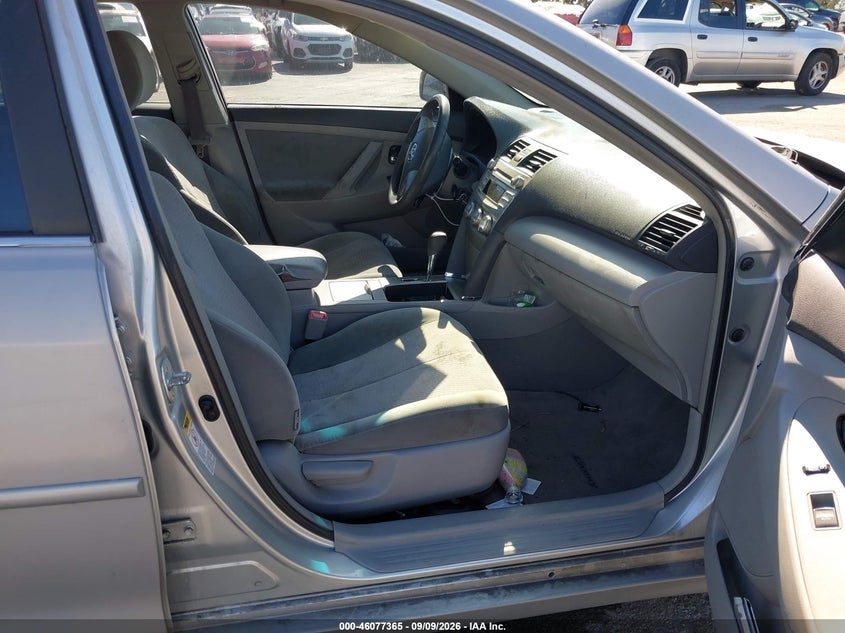 2010 TOYOTA CAMRY auction photo 5