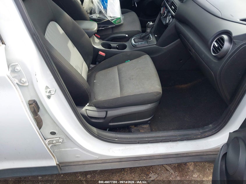 HYUNDAI KONA 2019 VIN KM8K22AA4KU352012