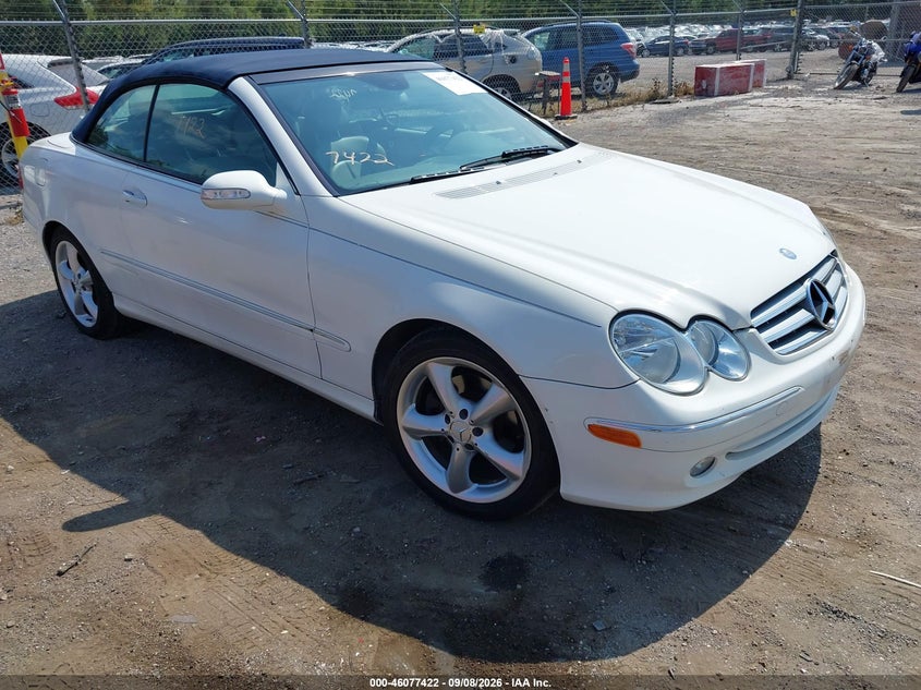 2005 MERCEDES-BENZ CLK 320 — zdjęcie z aukcji