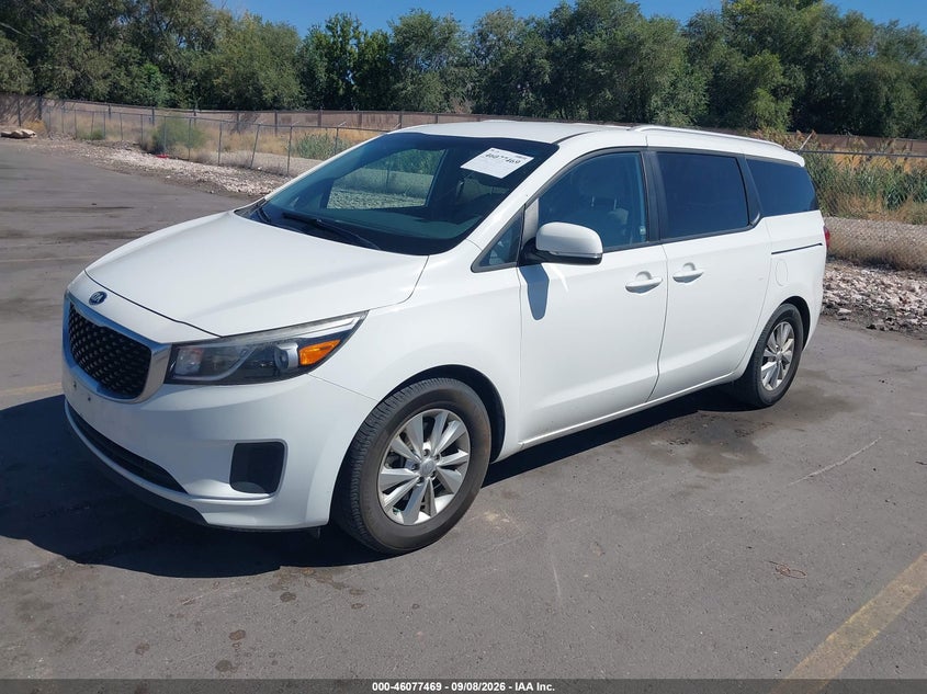 2016 KIA SEDONA auction photo 2