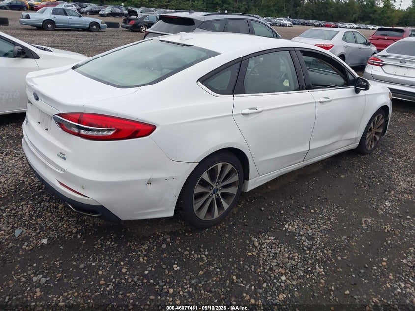 2019 FORD FUSION auction photo 4